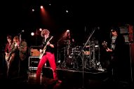 【ライブレポート】ロックバンドUs（アス）、ウエノコウジとTHEE MICHELLE GUN ELEPHANTの名曲をサプライズ共演 - 画像一覧（2/11）
