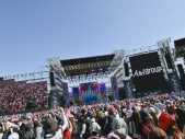 【ライブレポート】Aぇ! group初の海外フェスで“らしさ”全開のパフォーマンス！「全力でかかってこいよ！」 - 画像一覧（2/4）