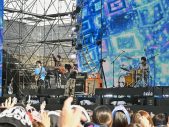 【ライブレポート】Aぇ! group初の海外フェスで“らしさ”全開のパフォーマンス！「全力でかかってこいよ！」 - 画像一覧（3/4）