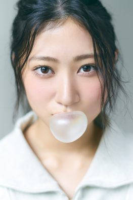 乃木坂46 6期生にフォーカスしたグラビア企画『6期生グラビア Nogizaka Colors』8人目は川端晃菜
