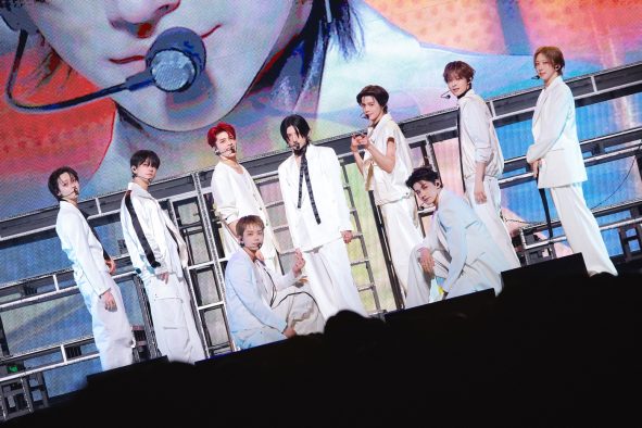 【ライブレポート】&TEAMが“グループ結成の地”から大型コンサートツアーをスタート！「LUNÉの皆さんに会いに行きます！」