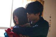 兵頭（田中樹）が背後から優しくバックハグ！ドラマ『ハイド＆シーク 0秒前の彼女』第3話あらすじ＆場面写真解禁 - 画像一覧（4/6）