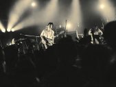 【ライブレポート】Hedigan’s、Texas 3000を迎えての2マンイベントで最新型のロックンロールへと帰着 - 画像一覧（13/21）