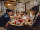 なにわ男子大橋和也主演『人生を変えたコント』場面写真解禁！イシカワ（大橋和也）と黒川（櫻井海音）との不穏な一枚も - 画像一覧（3/3）