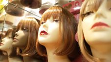 相葉雅紀、フィリピンのウィッグ製作現場を学ぶ。高い技術にゲストのIKKOも「髪ワザ～！」 - 画像一覧（6/10）
