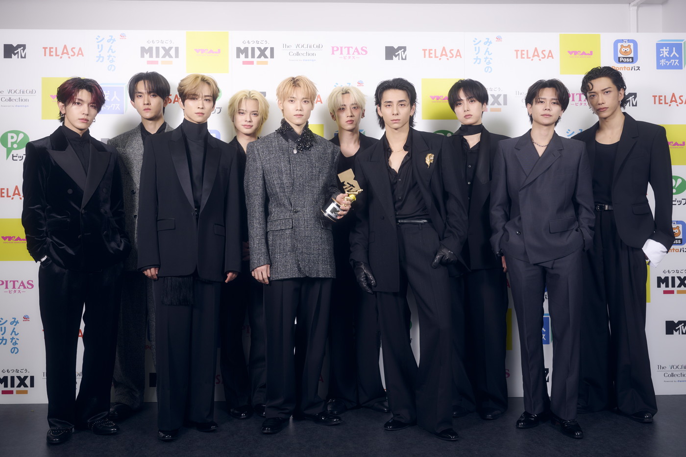 【レポート】INI『MTV VMAJ 2026』で「Best Asia Group」受賞！圧巻のラインダンスも披露