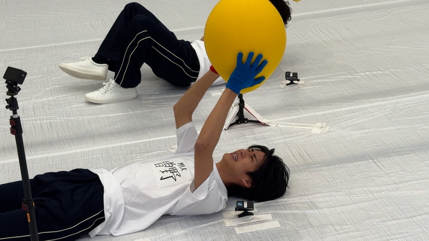 M!LK曽野舜太、風船がセットされた装置に戦々恐々！中島健人、玉森裕太（Kis-My-Ft2）らも登場