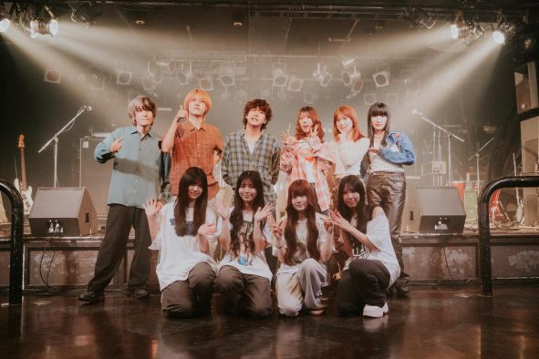 【ライブレポート】the paddles、Conton Candy、ねぎ塩豚丼が“ごちゃ混ぜ”のなか輝いた『HOTCH POTCH GIG Vol.2』